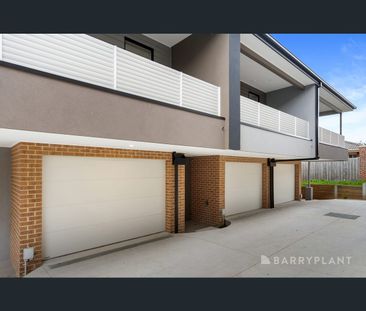 1 Demartini Close, Mooroolbark, Vic 3138 - Photo 6