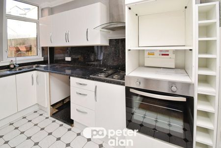 Dewsland Park Road, NEWPORT - Photo 3