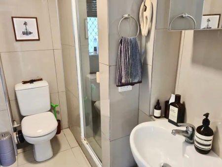 “Renovated 2-Bedroom Unit” - Photo 4