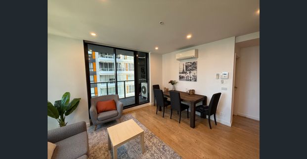 Welcome to your new home in the heart of Southbank! - Photo 1