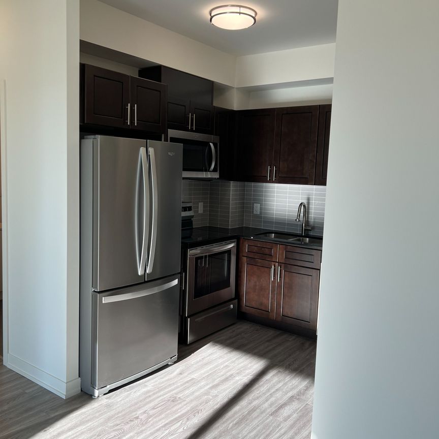 For Lease - 128 King Street, Waterloo, Ontario - Photo 1