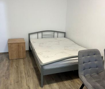 De închiriat apartament 1 cameră – Oradea, str. Slatinei - Fotografie 1