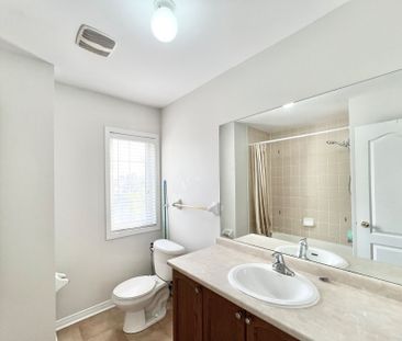 For Lease - 514 Candlestick Circle Unit# Upper, Mississauga, Ontario - Photo 3