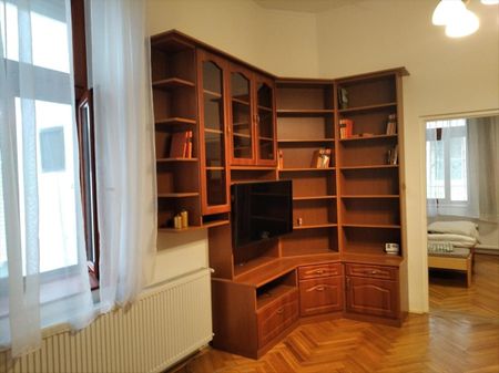 Kiadó felújított lakás - Pécs - Fotó 3
