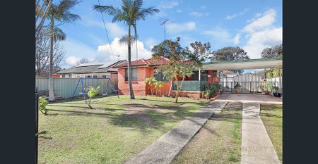 **Charming Family Home in Prime Minto Location** - Photo 5