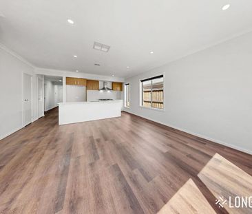 Space, Convenience & Community Living - Photo 3