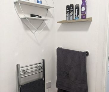 Studio Flat, Manchester, M11 - Photo 6