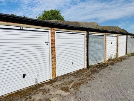 Icknield Close, Ickleford, Hitchin - Photo 2