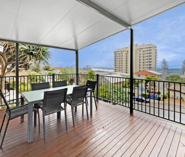 14 Coolum Terrace, Coolum Beach. - Photo 1