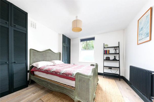 1 bedroom flat in Islington - Photo 1