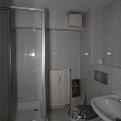Gemütliche DG-Wohnung mit Laminat – ID 317 - Photo 1