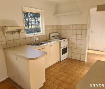 43 Piddington Street, Watson ACT 2602 - House For Rent | Domain - Photo 6