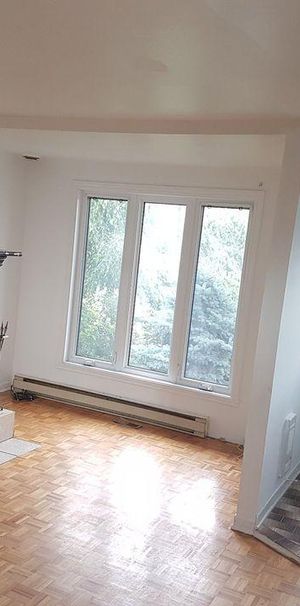 Maison unifamiliale de 3 chambres à louer à Brossard - Photo 1