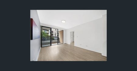 Resort Style Three Bedroom Apartment - Photo 2