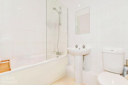 2 bedroom apartment to rent - Photo 5