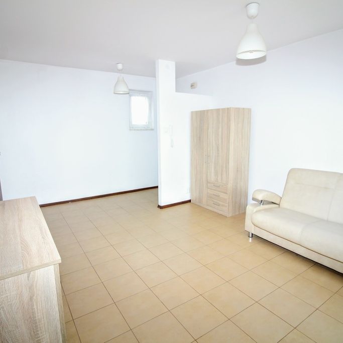 Kawalerka w świetnej lokalizacji - Krzyżanowskiego - Photo 1