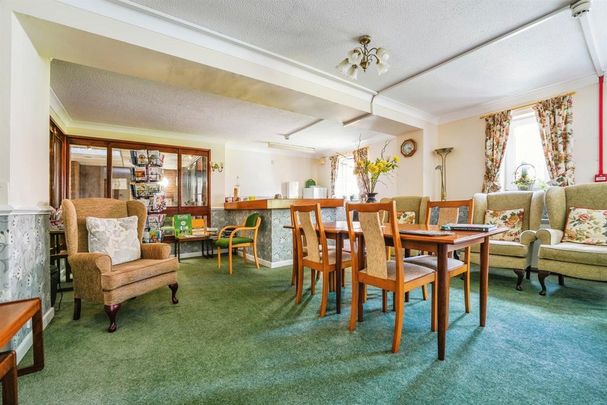 1 bedroom retirement property to rent - Photo 1