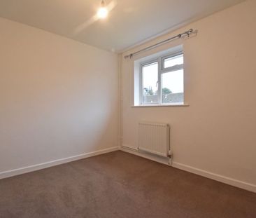 Chester Place, Basingstoke - Photo 2