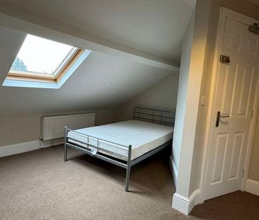 Spare Rooms Available At !! - Bills Included, LN5 - Photo 1