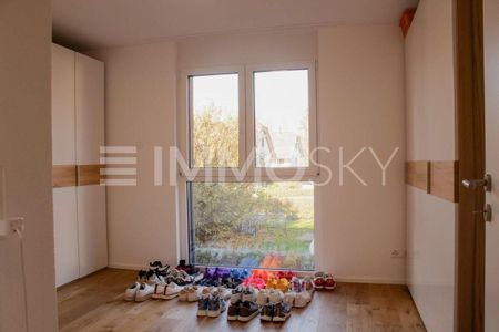 Modern living made easy with optional furniture - Photo 2