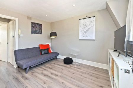 1 bedroom flat to rent - Photo 2