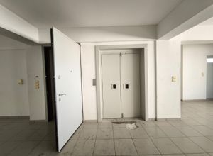 Κτίριο για ενοικίαση - Κέντρο - Λιμάνι, - Φωτογραφία 5