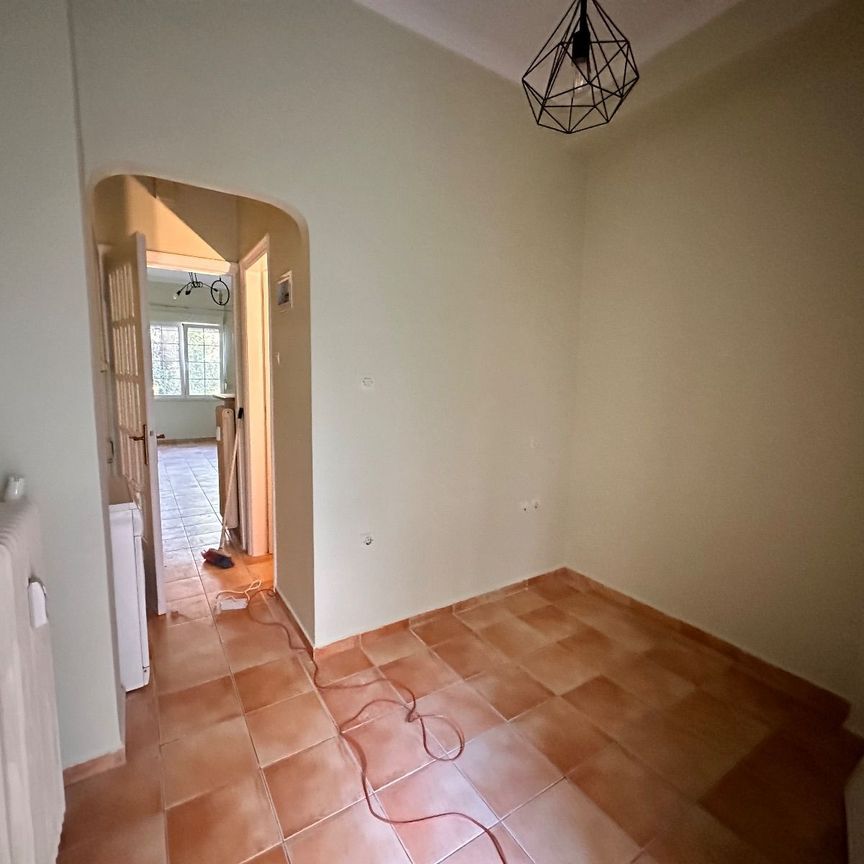 Studio/Γκαρσονιέρα για ενοικίαση Κέντρο (Καλλιθέα) - Photo 1