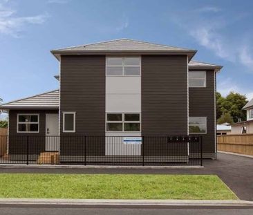 Studio University Location - Photo 1