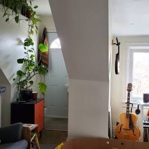 One bedroom, College and Dovercourt $1850+ - Photo 2