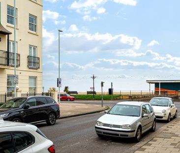 2 bedroom maisonette to rent - Photo 3