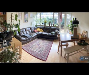 2 bedroom maisonette to rent - Photo 3