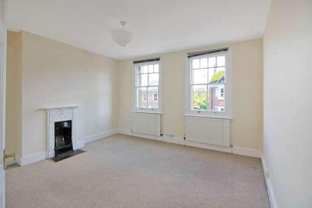 Beaconsfield Road, Tring, HP23 - Photo 2