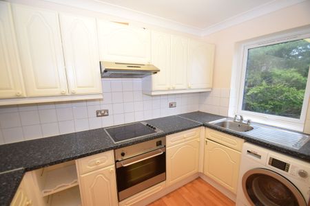 2 bedroom flat to rent - Photo 5