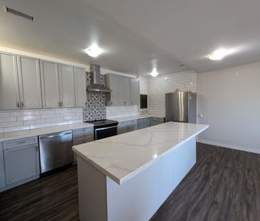 For Lease - 225 Grand River Avenue, Brantford, Ontario - Photo 2