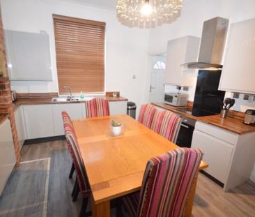 6 Bed - 39 Delph Mount, Woodhouse, Leeds - LS6 2HS - Student - Photo 6