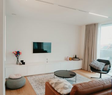 GEMEUBELD - Recent apartement met 11 meter gevelbreedte! - Photo 3