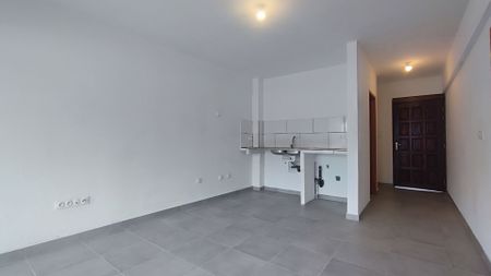 Apartment - Photo 4