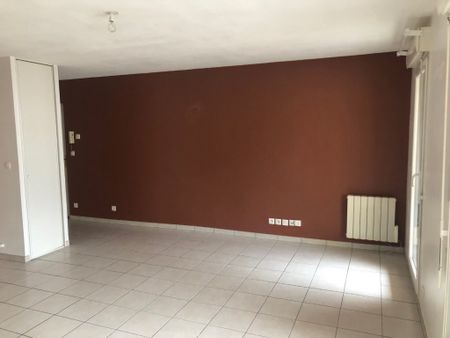 APPARTEMENT T3 A LOUER - Photo 4