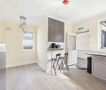 House share to rent - Photo 4