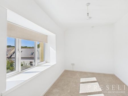4 bedroom farm house to rent - Photo 2