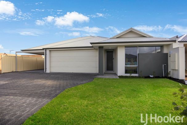 Offering Unit A with Double Garage! - Photo 1