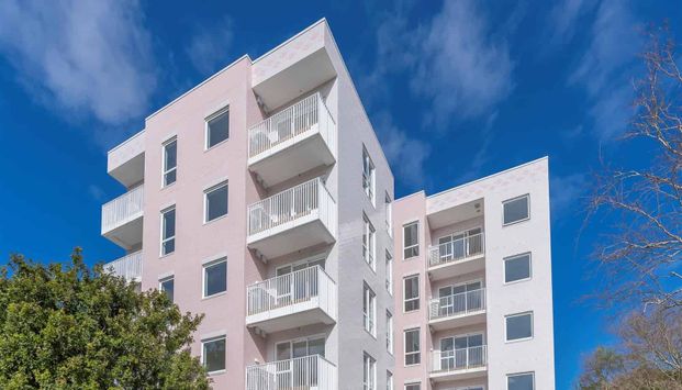 New Apartment in the Heart of Onehunga - Photo 1