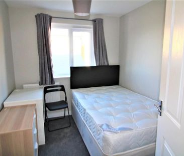 6 bedroom private hall to rent - Photo 2