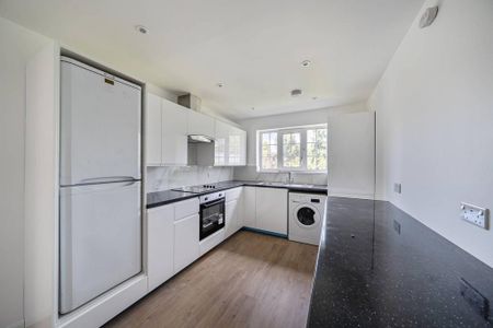2 bedroom maisonette to rent - Photo 3
