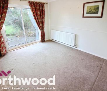 4 bedroom detached house to rent - Photo 3