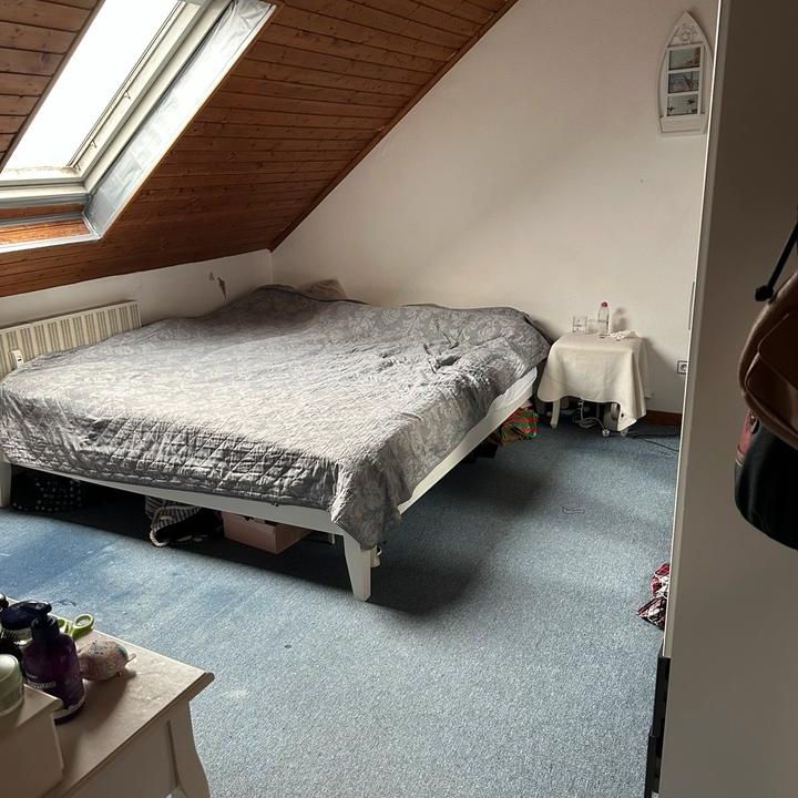 Dachgeschosswohnung mit 3 Zimmern zu vermieten - Photo 1