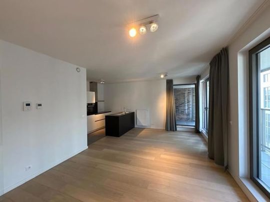 Appartement te huur - Photo 1
