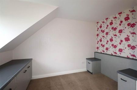 32 Ballyworfy Road, Hillsborough, BT26 6LR - Photo 4