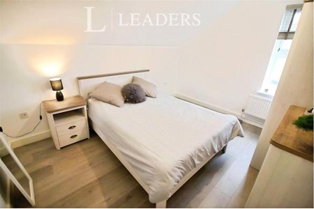 1 bedroom house to rent - Photo 2