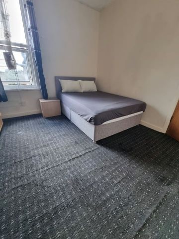 Room in a Shared House, Plashet Road, E13 - Photo 3